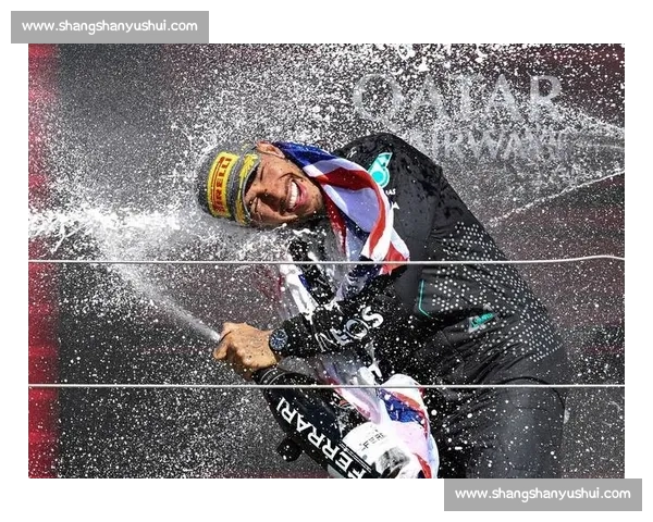 2025 F1 英国大奖赛银石开战,腾讯体育全程直播见证汉密尔顿首秀与新星挑战 2025 F1 英国大奖赛银石开战,腾讯体育全程直播见证汉密尔顿首秀与新星挑战